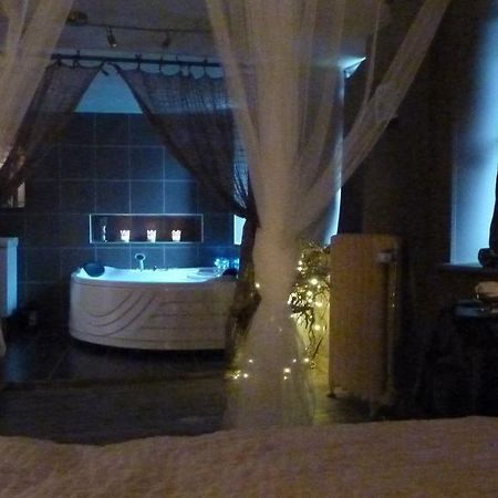 Francorchamps Guest House, Chambres Avec Ou Sans Jacuzzi Malmedy Kamer foto